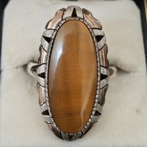 Elegant Silver and Brown Women's Ring